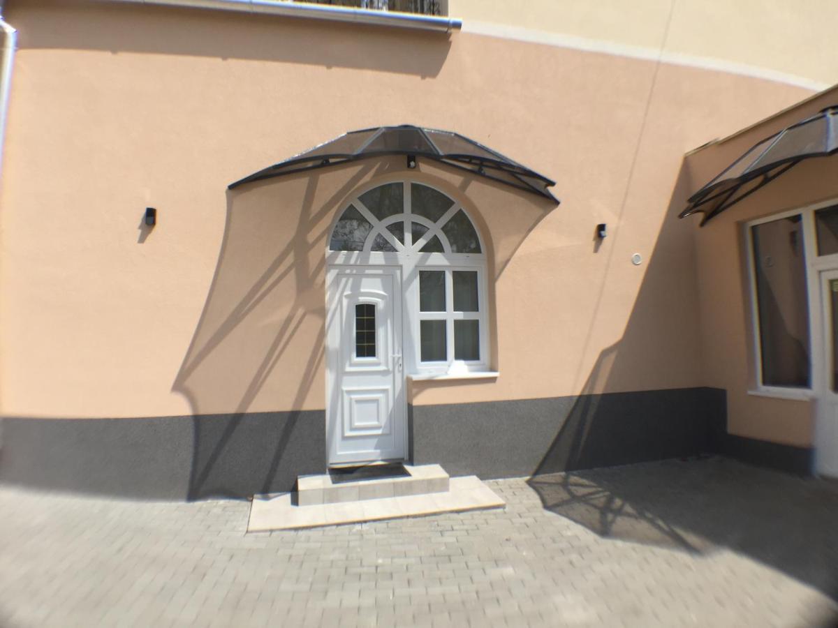 Patavar Panzio Etterem Gyongyospata Екстер'єр фото